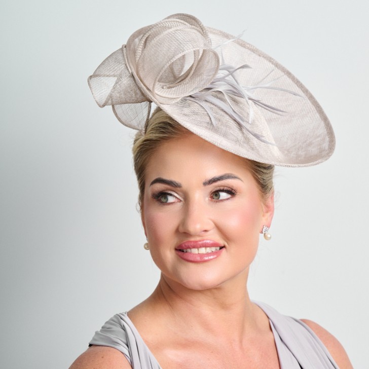 Silber grau große Sinamay Scheibe Hochzeit Fascinator