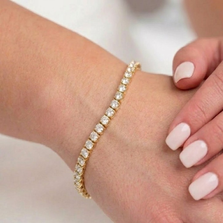 Alanna Simple Cubic Zirconia Tennis Bracelet (Gold)