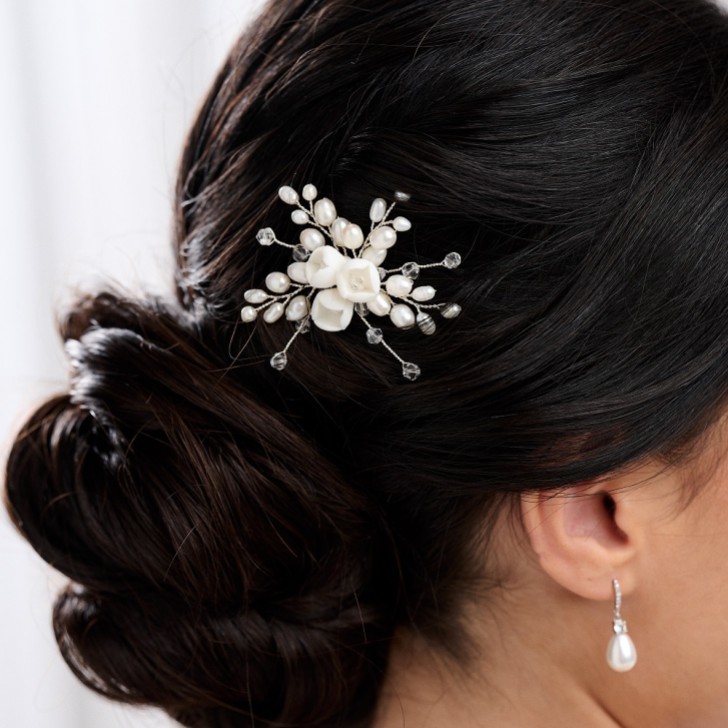 Snowdrop Porcelain Flowers and Freshwater Pearl Hair Pin (Silver)