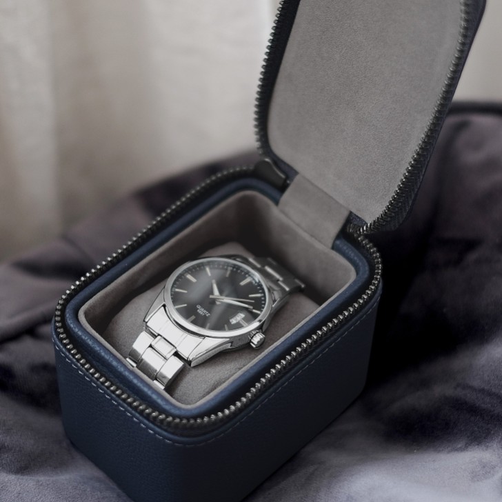 Stackers Navy Zipped Travel Watch Box