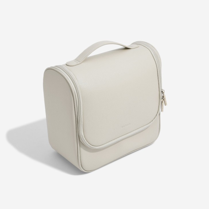 Stackers Oatmeal Hanging Wash Bag