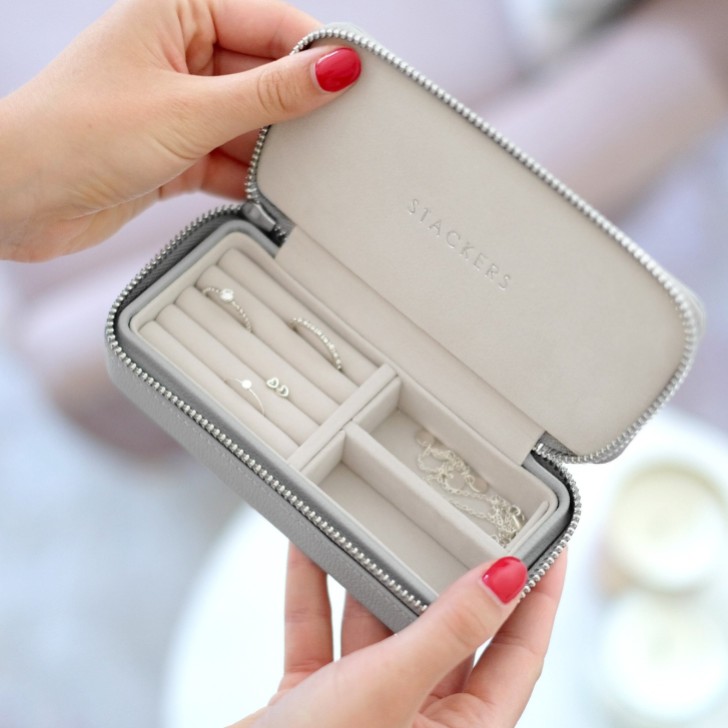 Stackers Boîte à bijoux de voyage zippée gris galet