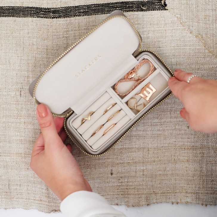 Stackers Boîte à bijoux de voyage zippée taupe