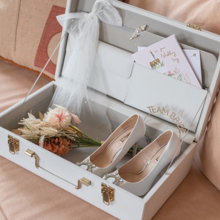 Stackers White Pebble Memory Storage Box