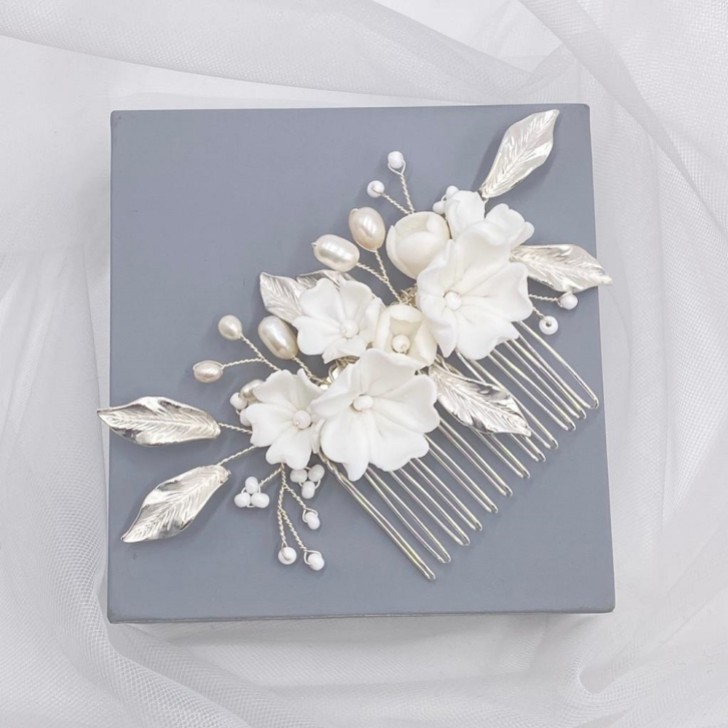 Tulippa Porcelain Flowers and Silver Leaves Hair Comb