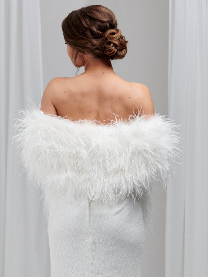 Audrey Ivory Long Ostrich Feather Bridal Stole