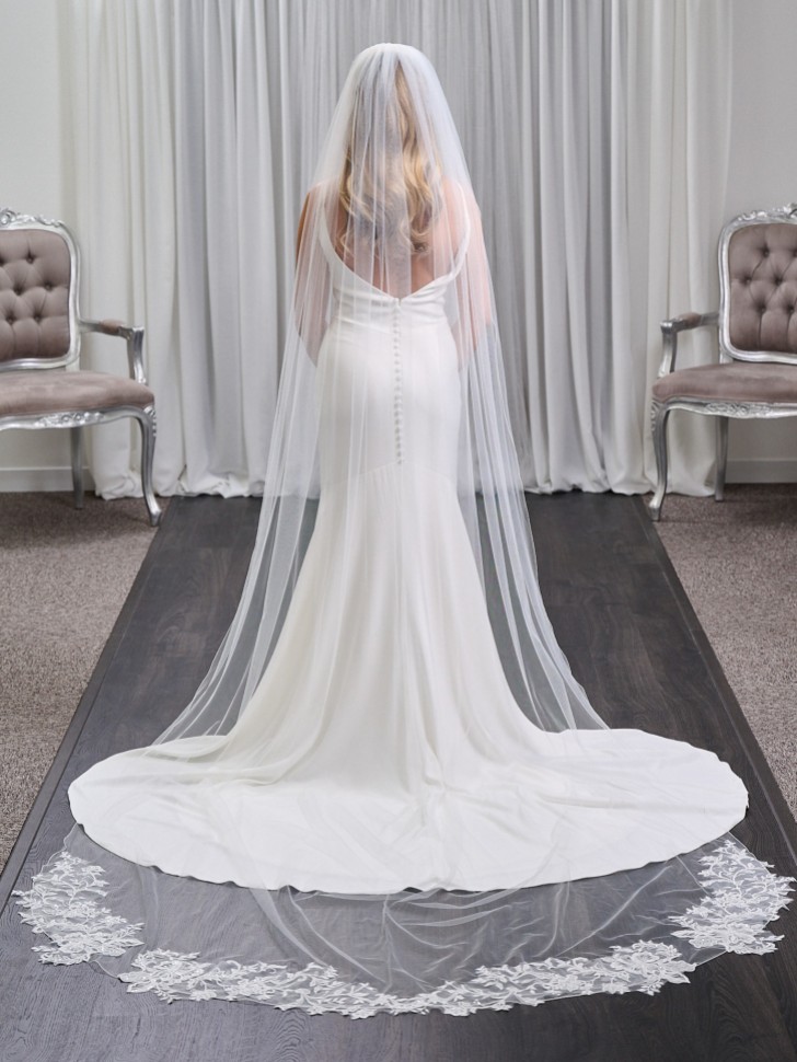 Belvedere Ivory Long Single Tier Veil with Floral Lace Motifs