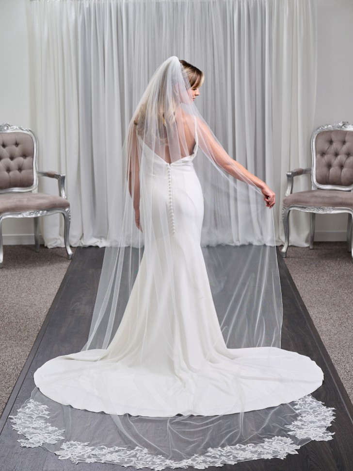 Belvedere Ivory Long Single Tier Veil with Floral Lace Motifs
