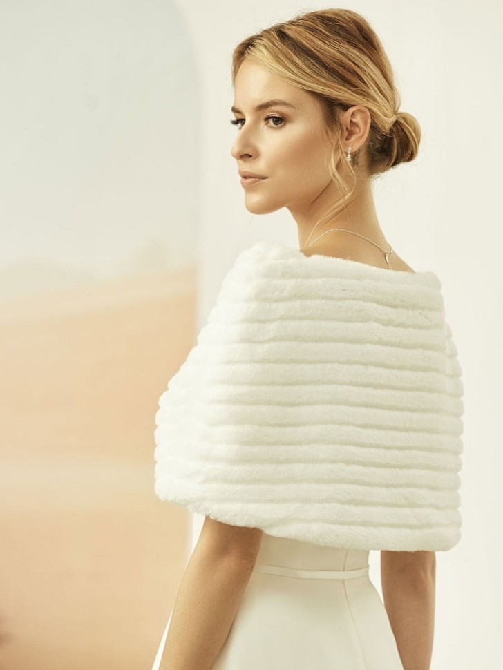 Bianco Elfenbein Kunstfell Hochzeit Cape E329