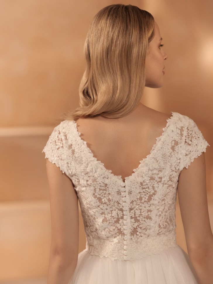 Bianco Ivory Sequin Lace V Neck Bridal Top E434