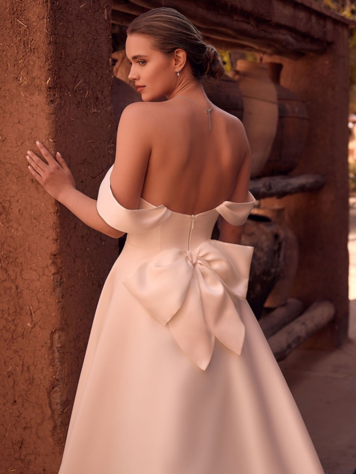 Bianco Mikado Oversized Bridal Dress Bow