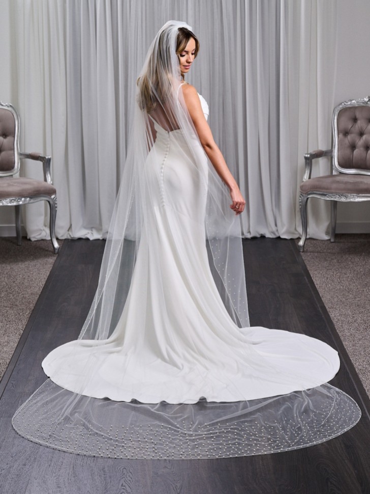 Chicago Ivory Single Tier Long Heavily Embellished Pearl Veil