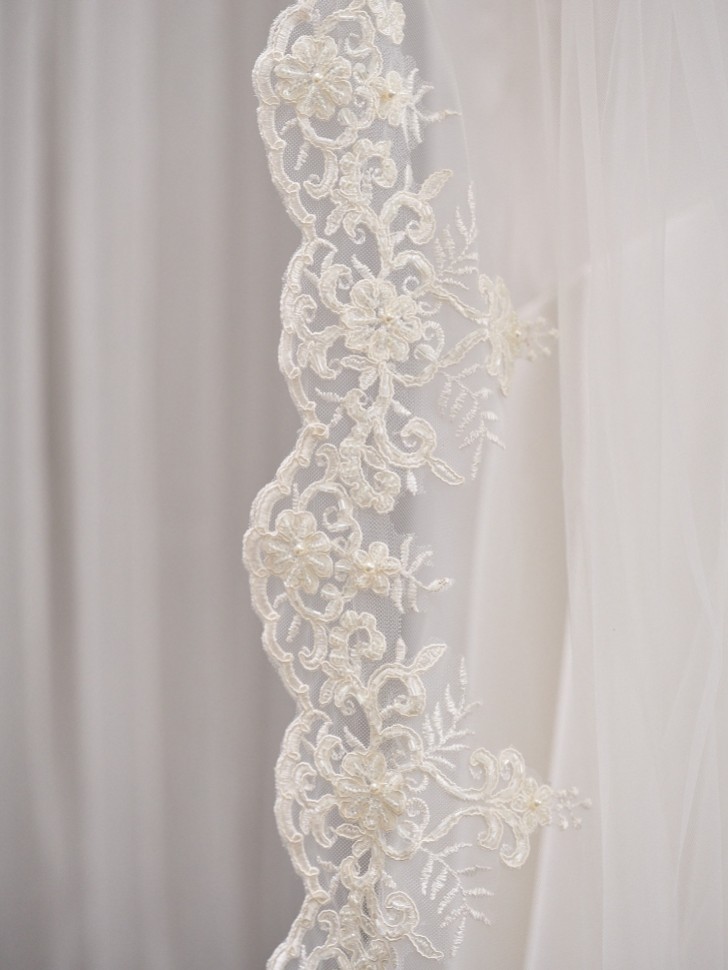 Harrogate Single Tier Italian Tulle Long Veil with Beaded Lace Edge