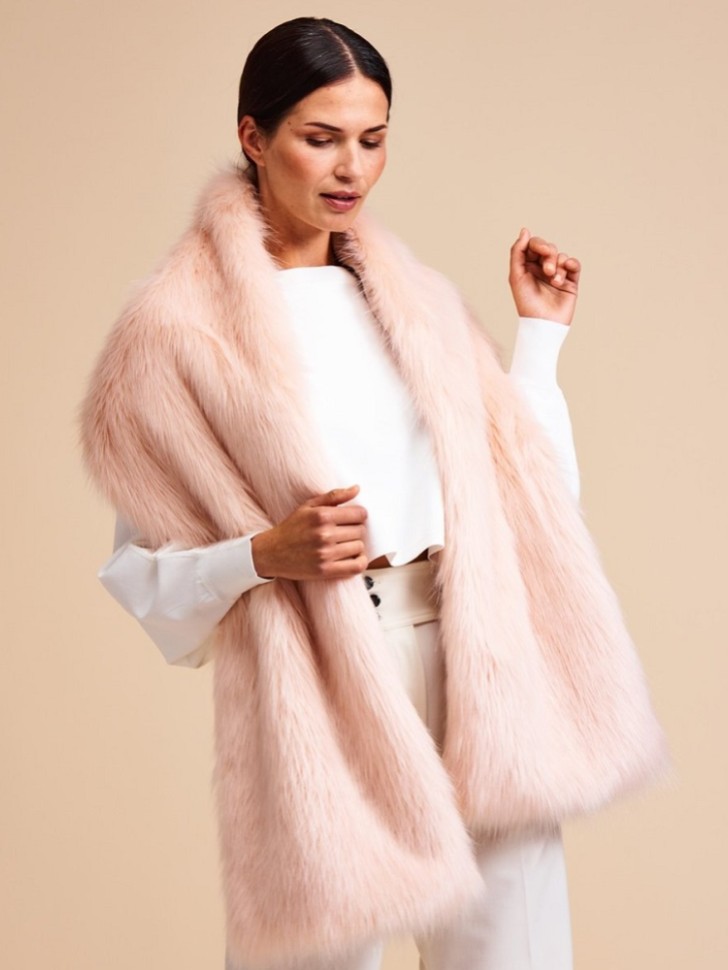 Helen Moore Blush Lange Kunstpelz-Stola
