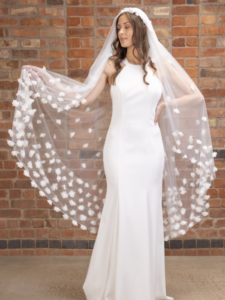 Perfect Bridal Ivory Single Tier 3D Flowers Waltz Length Veil