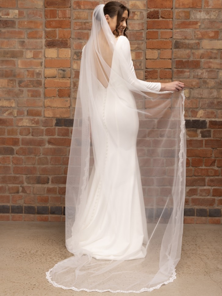 Perfect Bridal Ivory Single Tier Narrow Corded Lace Chapel Veil