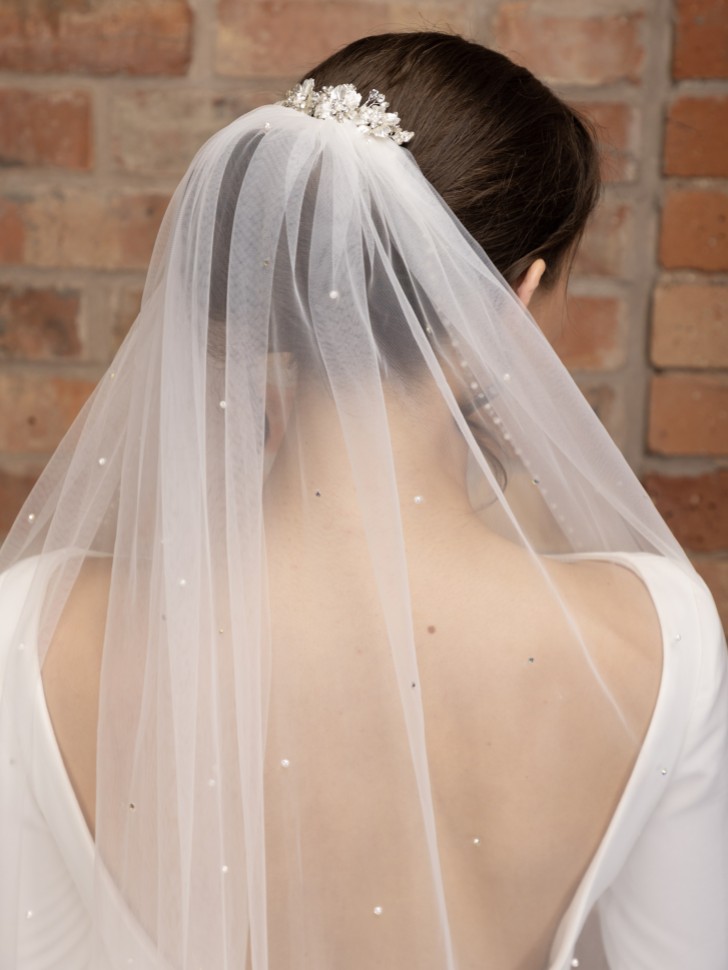 Perfect Bridal Ivory Single Tier Pearl and Diamante Cathedral Veil