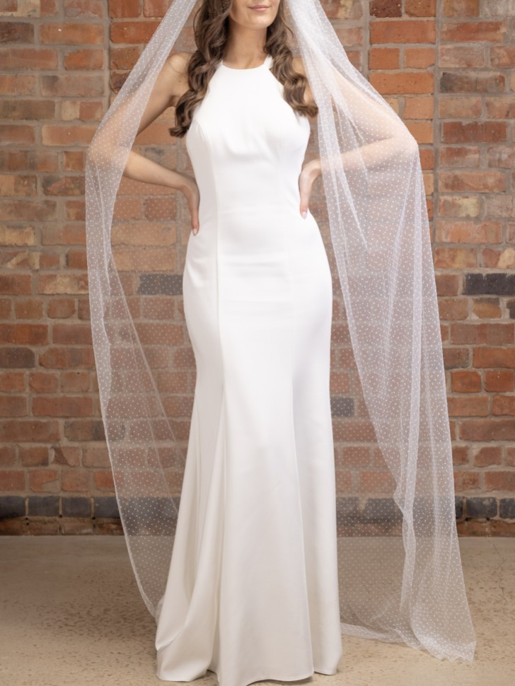 Perfect Bridal Elfenbeinfarbener einreihiger bodenlanger Polka Dot Schleier