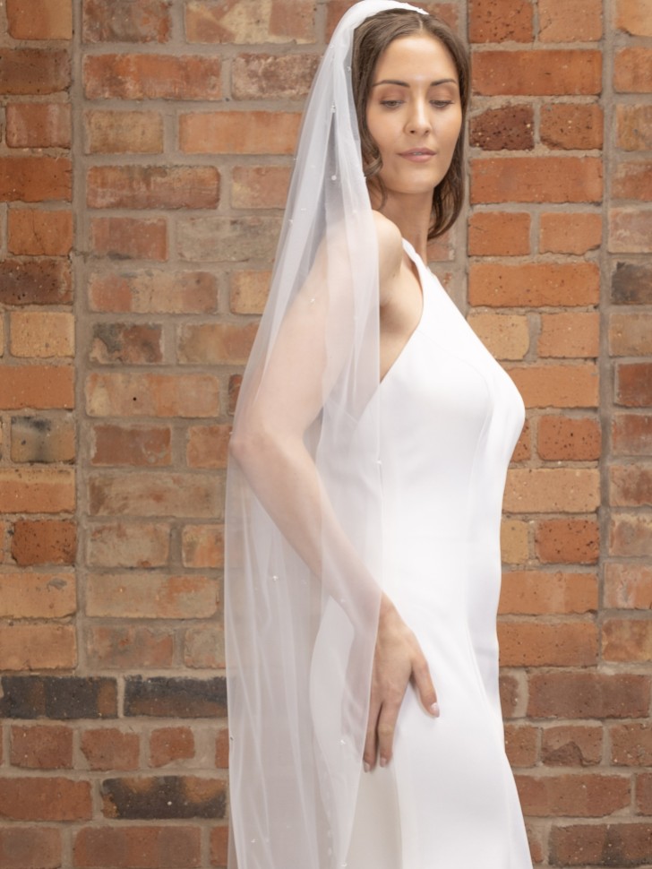 Perfect Bridal Voile de valse ivoire à un seul niveau, avec bord coupé et cristaux dispersés