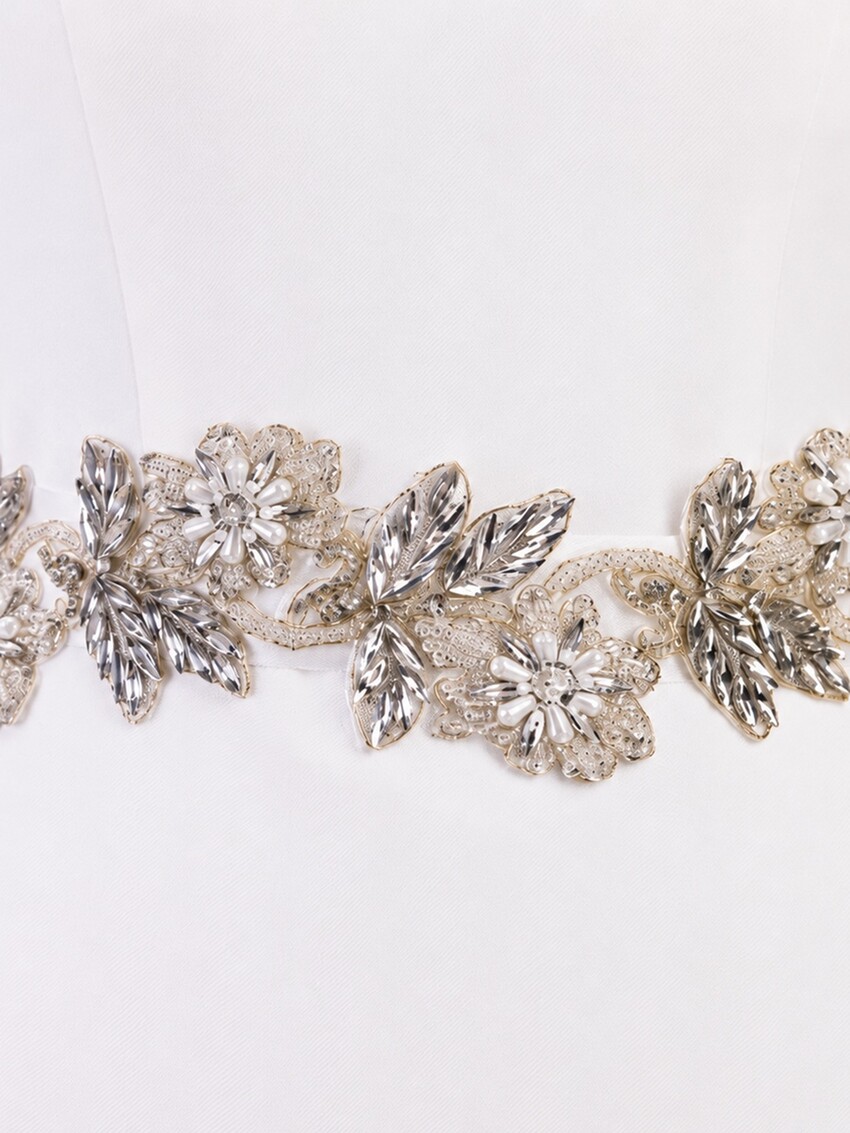Photograph 2