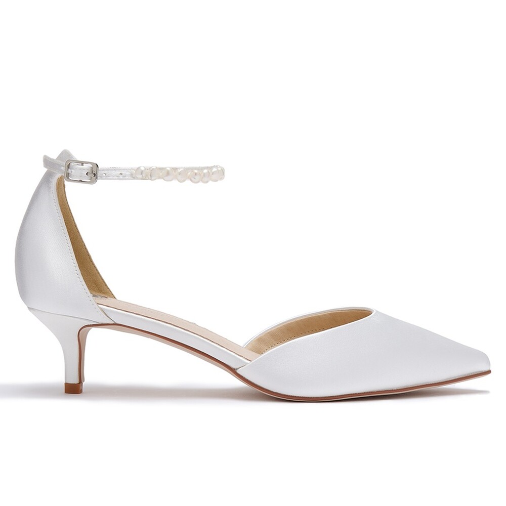 kitten heel dress pumps Women Heels Slingback Closed Pointed Toe Low Pump Casual Shoes Get ready to pounce on style with the Fiercely Stunned White Patent Kitten Heels Women Slip On Dress Pumps