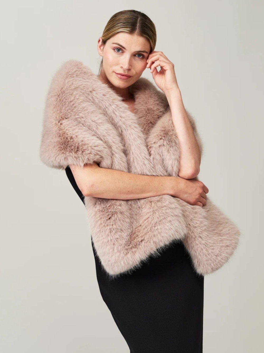 ECO FUR SHAWL エコファーショール 毛皮を使わないショール「エコファーショール」でアニマルウェルフェア