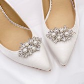 Fotografia: Alfinetes para sapatos com broche de pérolas e cristais Euphoria