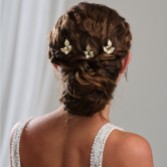 Fotograf: Arianna Aurelia Satz von 3 Perlen und Blätter Haarnadeln ARP635