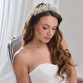 Fotografia: Arianna Tiara com pérolas de arroz e cristais AR728