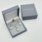 Photograph: Beth Silver Floral Crystal and Teardrop Pearl Necklace Set