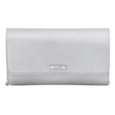 Fotograf: Capollini Perlmuttfarbene silberne Leder-Clutch