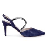 Fotografia: Capollini Slingbacks Charlotte em couro nubuck azul-marinho com tiras cruzadas e diamantes