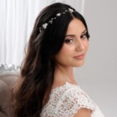 Fotografía: Diadema de flores de marfil y ramitas de perlas para boda (plateada)