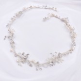 Fotografía: Diadema de plata con perlas de agua dulce y cristales de Roxanne Long