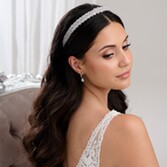 Fotografía: Diadema nupcial Sorrento CZ con adornos de cristal