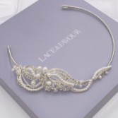 Fotografia: Fita para o cabelo lateral Yvette Vintage com strass e pérolas