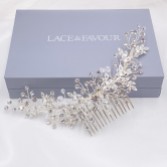 Fotograf: Harley Diamante und Kristall Blätter Hochzeit Haar Kamm