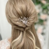 Fotografía: Horquilla de boda con cristales y diamantes de Hera