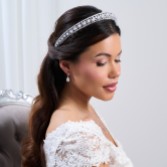 Zdjęcie: Inspirowana stylem vintage ozdoba ślubna do włosów z perłami i kryształkami marki Bellagio