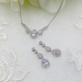 Fotografia: Ivory and Co Conjunto de joias de noiva Sorbonne Silver