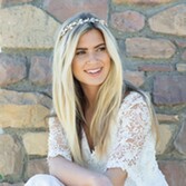 Fotografía: Ivory and Co Diadema con hojas esmaltadas en dorado y motivos de flores de melocotonero