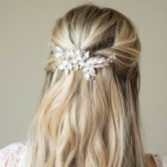 Fotografia: Ivory and Co Grampo de cabelo para casamento com folhas esmaltadas em prata Fairydust