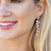 Zdjęcie: Ivory and Co Kolczyki Willow Gold z długimi, zwisającymi kryształowymi pnączami