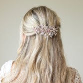 Fotografía: Ivory and Co Peineta de boda brillante con incrustaciones de cristales en oro rosa
