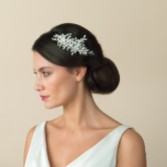 Fotografia: Ivory and Co Pente de noiva com pérolas e cristais Catalina