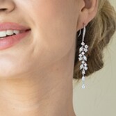 Zdjęcie: Ivory and Co Srebrne kolczyki z kryształami w kształcie kropelki z kolekcji Sandringham