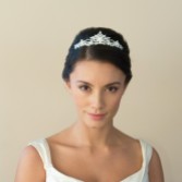 Fotografia: Ivory and Co Tiara de noiva Stephanie com cristais florais