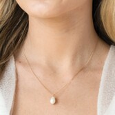 Zdjęcie: Ivory and Co Wisiorek Westbury z złotą perłą