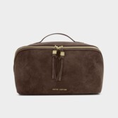 Fotografía: Katie Loxton Neceser grande de maquillaje y aseo «Soho» en imitación de ante color chocolate