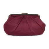 Fotograf: Paradox London Deco-Clutch aus burgunderrotem Wildleder mit Plissee-Optik